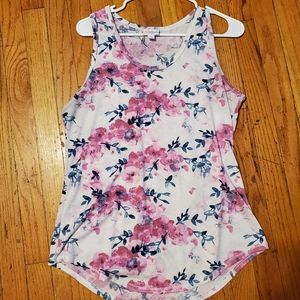Lularoe Floral tank top.
